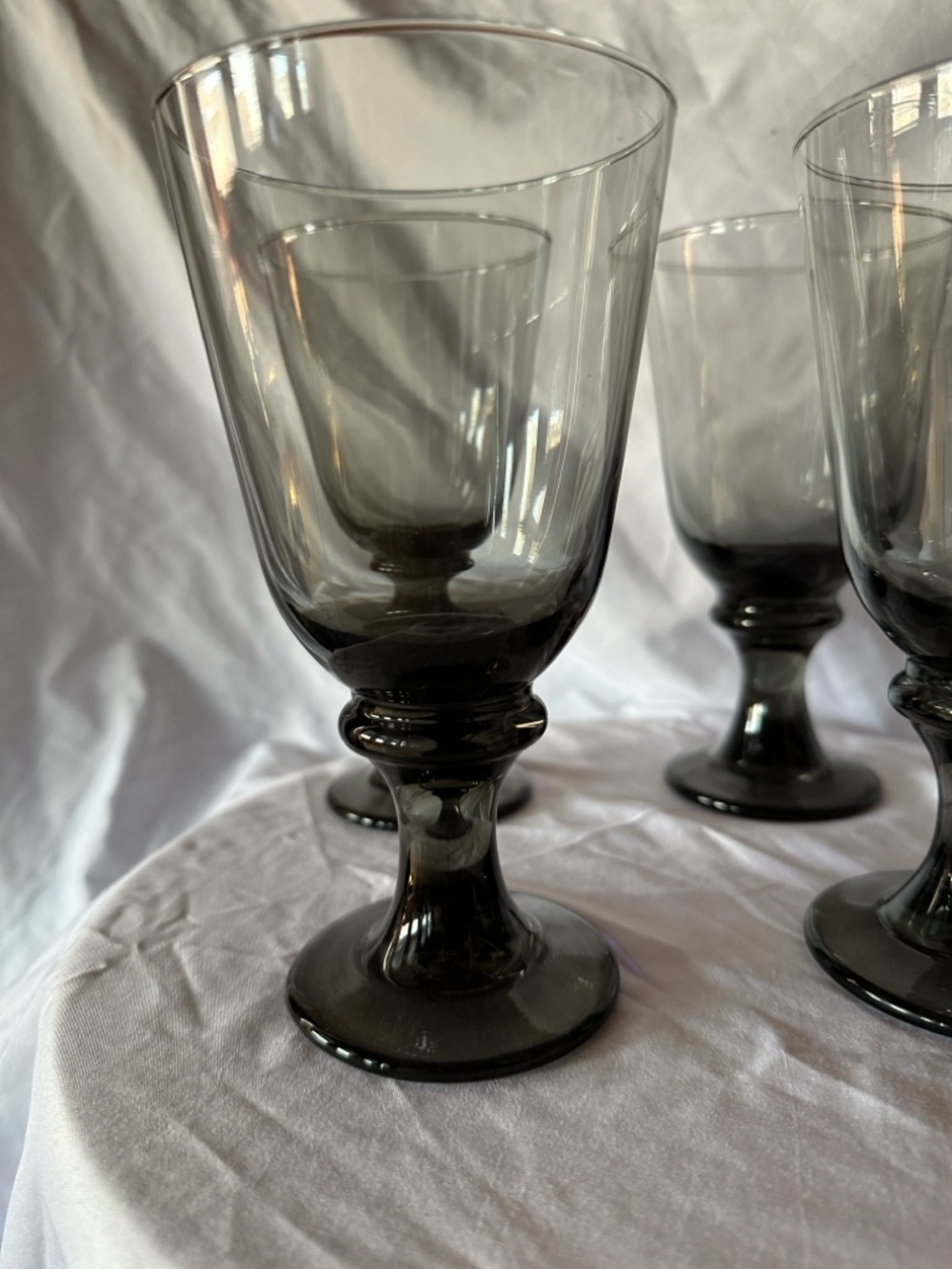 Set of 4 Nova Black Water Glass Goblets Centerpiece Glassware
Glasses